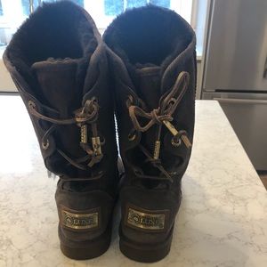 Chocolate brown Australia Luxe boots